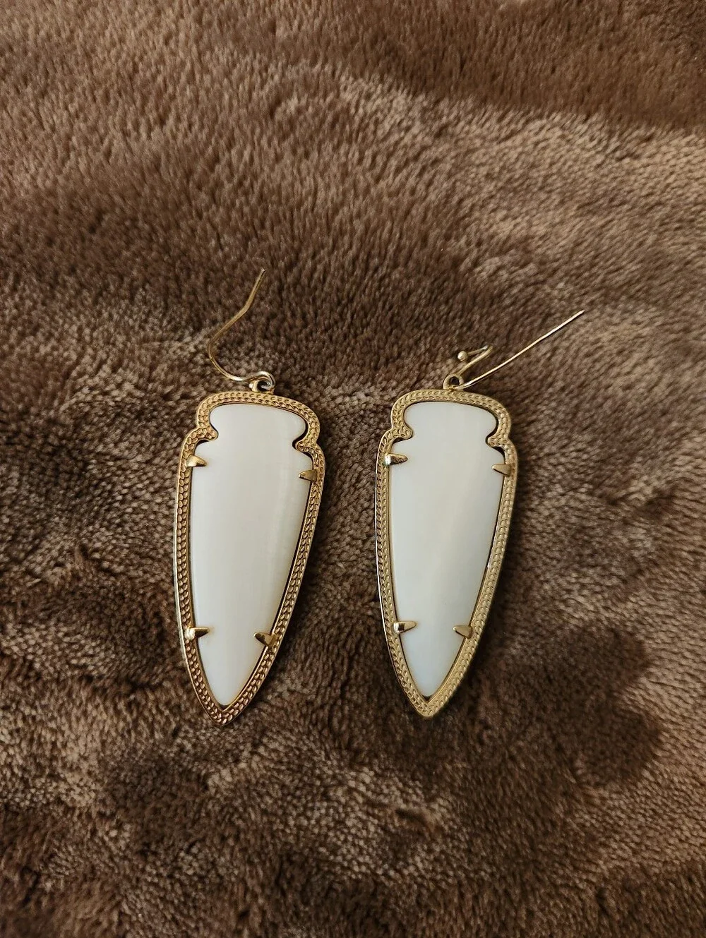 Kendra Scott Skylar Gold-Trim White Drop Earrings - Elegant Women’s Jewelry